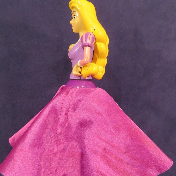 Disney Rapunzel Fundango Figure Battery Operated (Y12) - Picture 3 of 7
